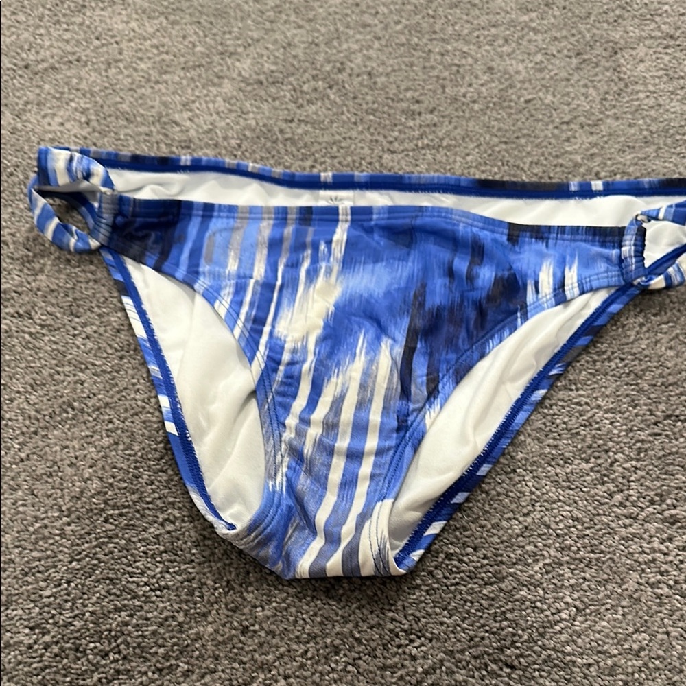 Athleta Blue and White Swimwear